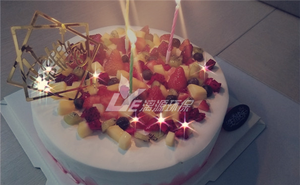 工業(yè)廢水處理廠家漓源環(huán)保2020年7月生日會(huì) 工業(yè)廢水處理廠家漓源環(huán)保2020年7月生日會(huì)