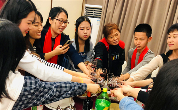 工業(yè)廢水處理廠家漓源環(huán)保2021年度迎春晚會(huì) 工業(yè)廢水處理廠家漓源環(huán)保2021年度迎春晚會(huì)